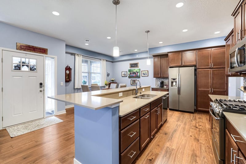 8004 64th St S, Cottage Grove, MN 55016