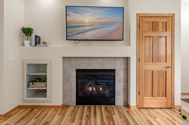 9651 Belmont Ln, Eden Prairie, MN 55347