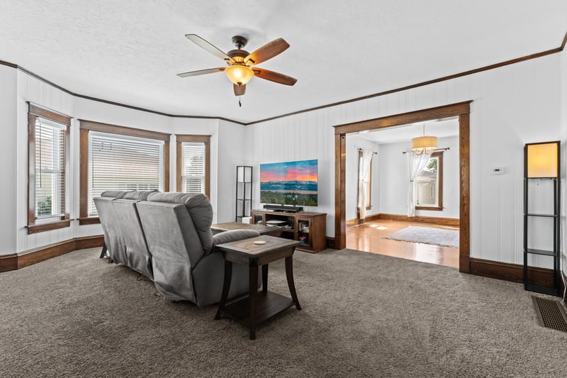 201 8th Ave NW, Kasson, MN 55944