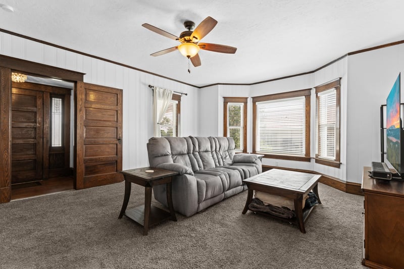201 8th Ave NW, Kasson, MN 55944