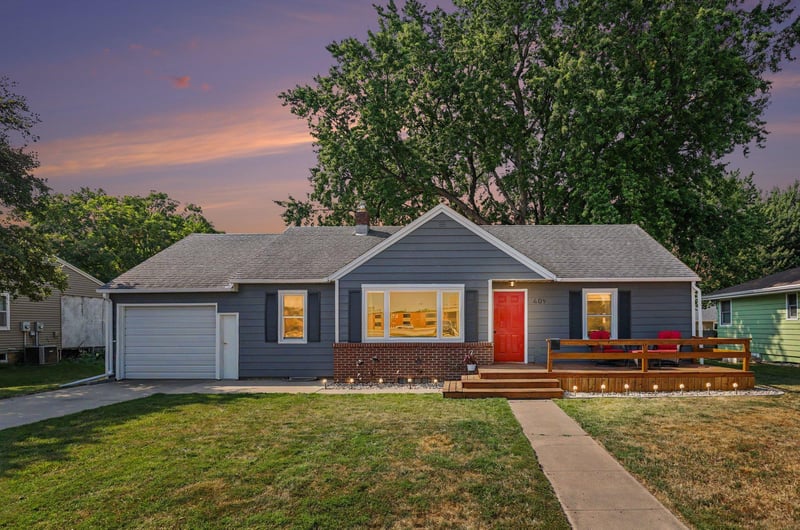 409 W Dodge St, Luverne, MN 56156