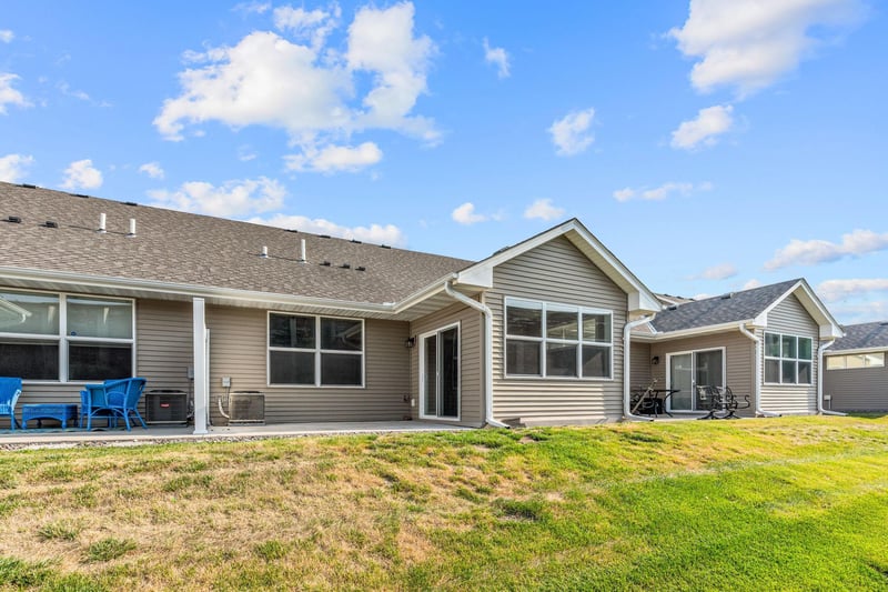 620 Liberty Way, Vadnais Heights, MN 55127