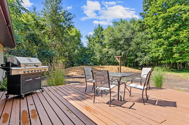 14050 Guadalcanal St NE, Andover, MN 55304
