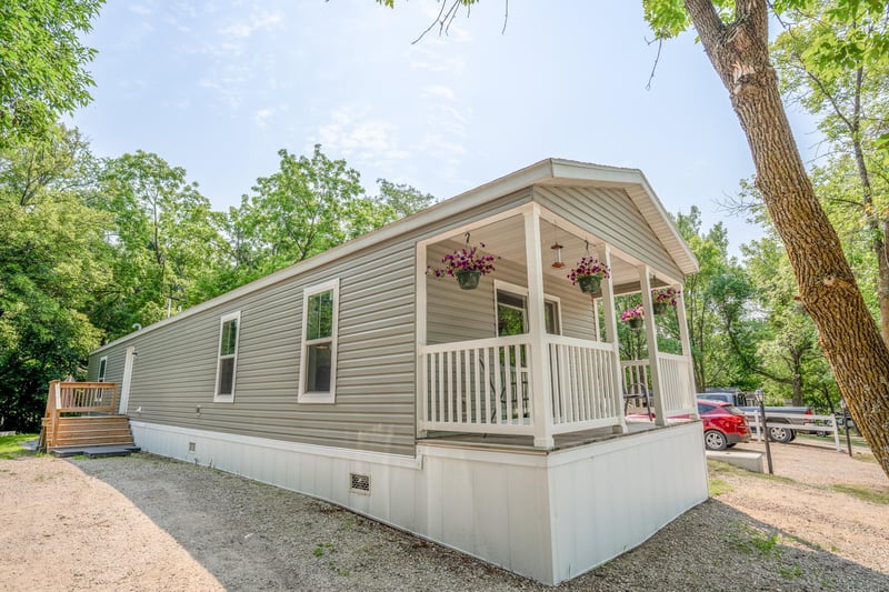 8170 North Shore Dr, Spicer, MN 56288