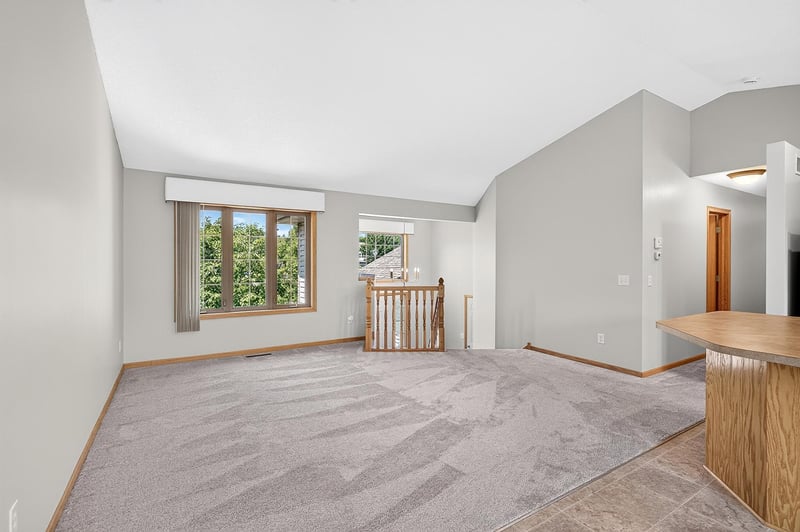 16035 Crane St NW, Andover, MN 55304