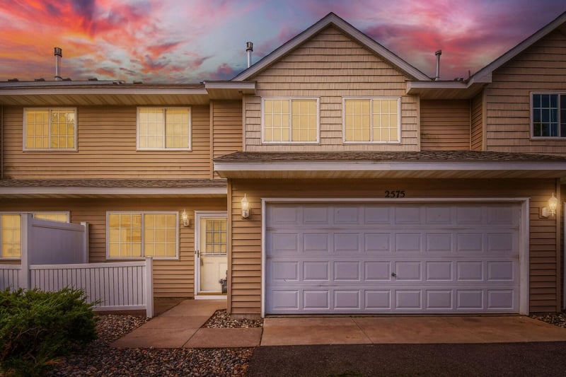 2575 Yellowstone Dr #54, Hastings, MN 55033