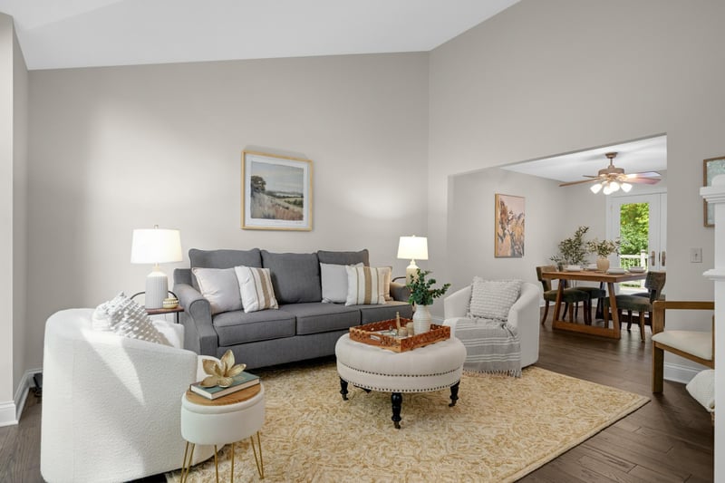 1655 Mallard Dr, Eagan, MN 55122