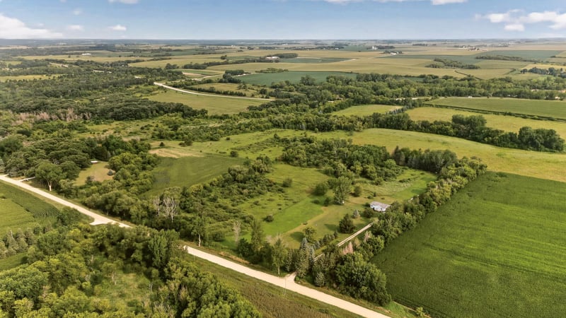 9543 20th St SE, Eyota, MN 55934