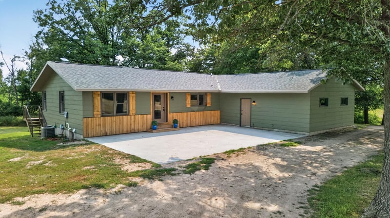 9800 253rd Ave NE, Stacy, MN 55079