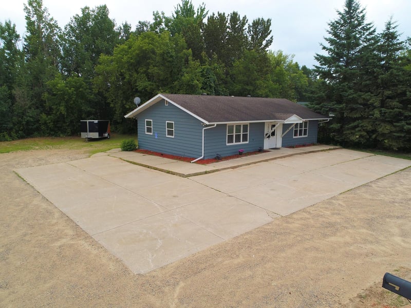 1404 NW 4th St, Grand Rapids, MN 55744