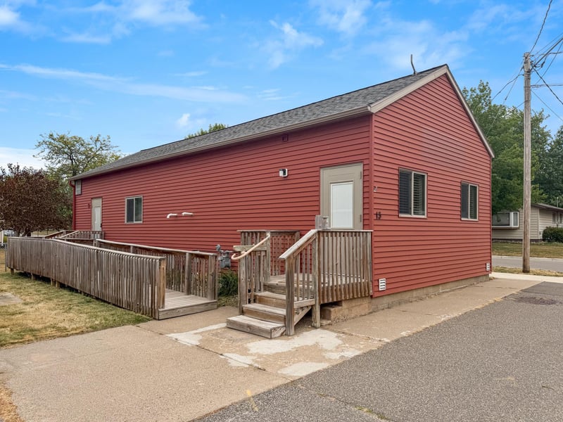 13 N Cedar St, Royalton, MN 56373
