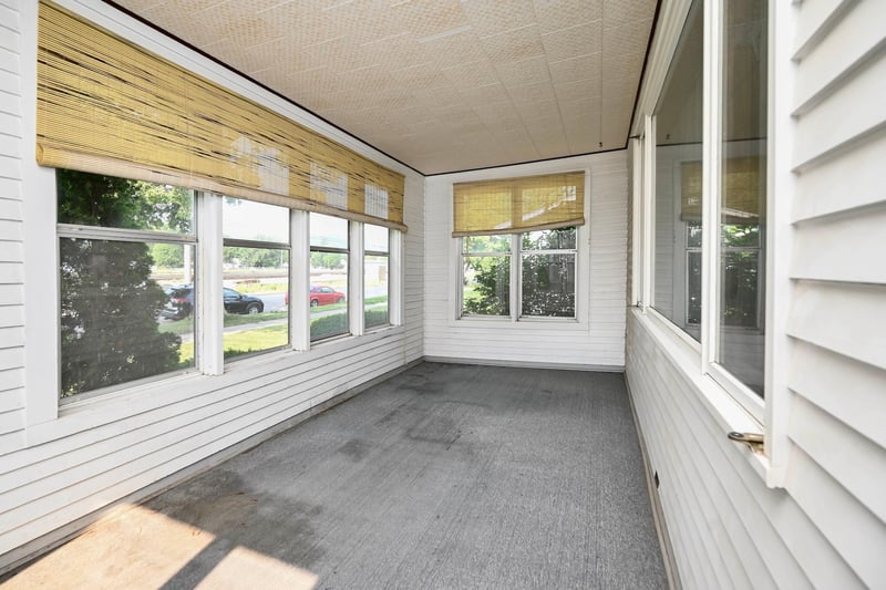 156 E Mark St, Winona, MN 55987