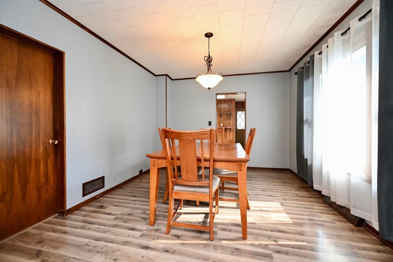 156 E Mark St, Winona, MN 55987