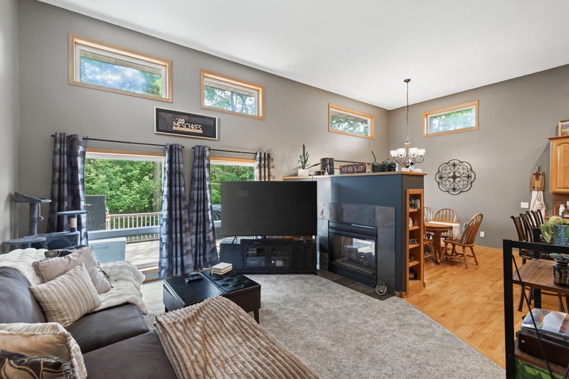 401 Orleans Ct N, Champlin, MN 55316