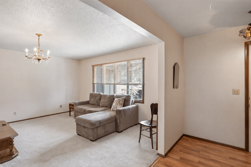 8292 Indian Blvd S, Cottage Grove, MN 55016