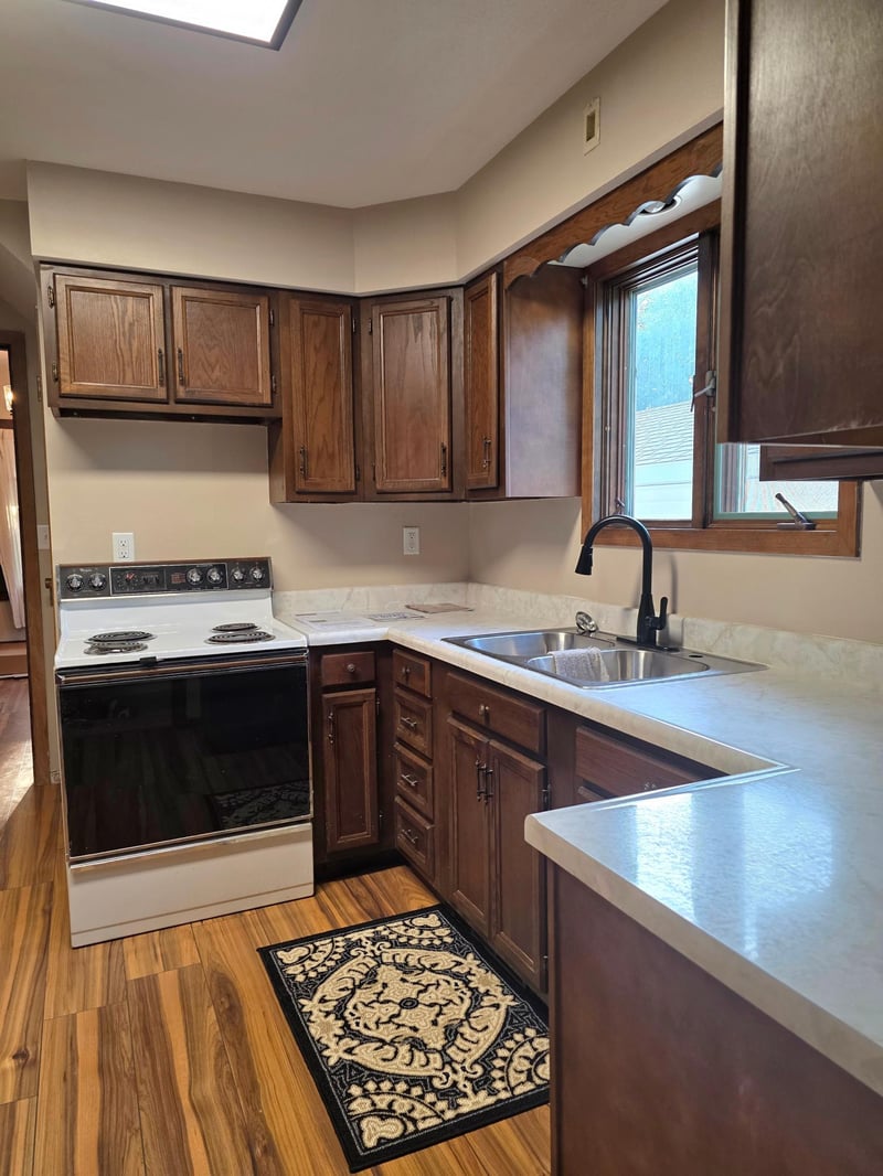 104 Bertha Ave S, Ihlen, MN 56164