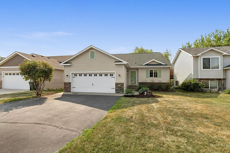 306 Pheasant Dr, Sartell, MN 56377