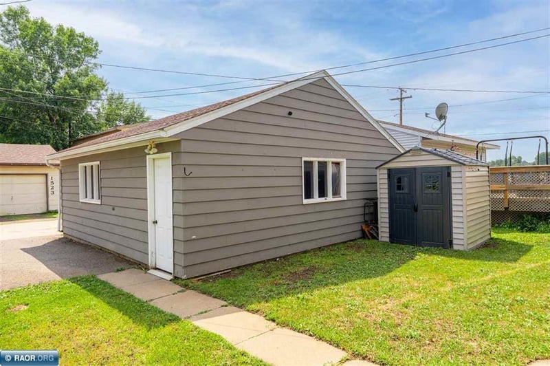 1530 11th St S, Virginia, MN 55792