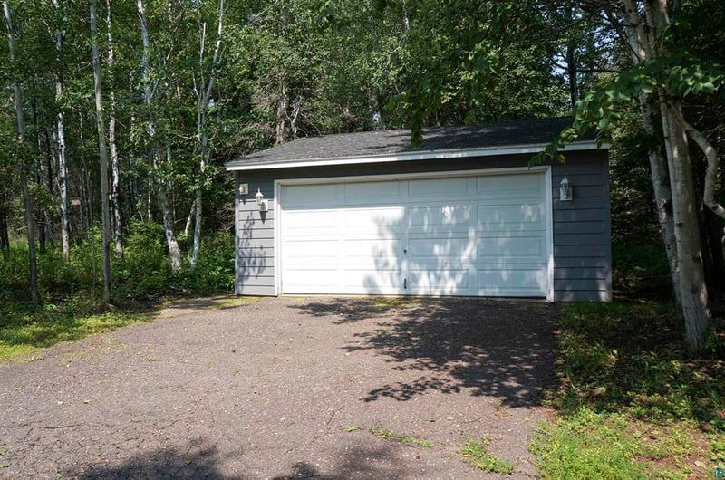 5845 N Shore Dr, Duluth, MN 55804
