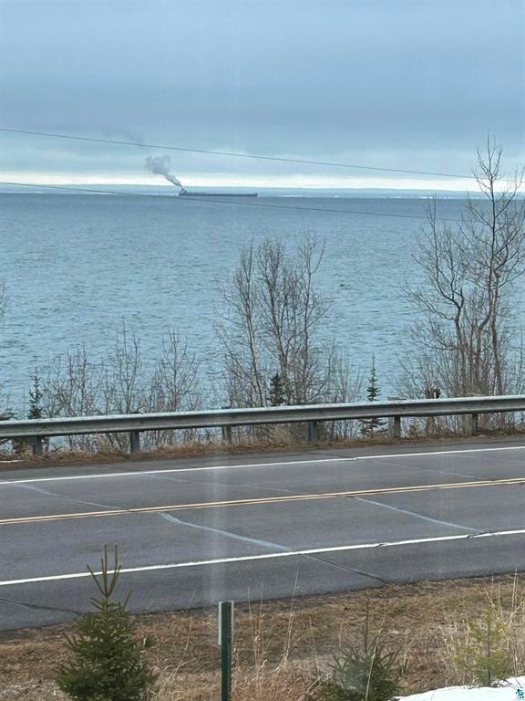 5845 N Shore Dr, Duluth, MN 55804