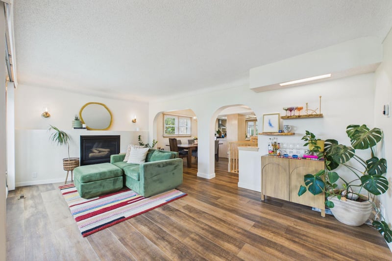1234 Como Blvd E, Saint Paul, MN 55117