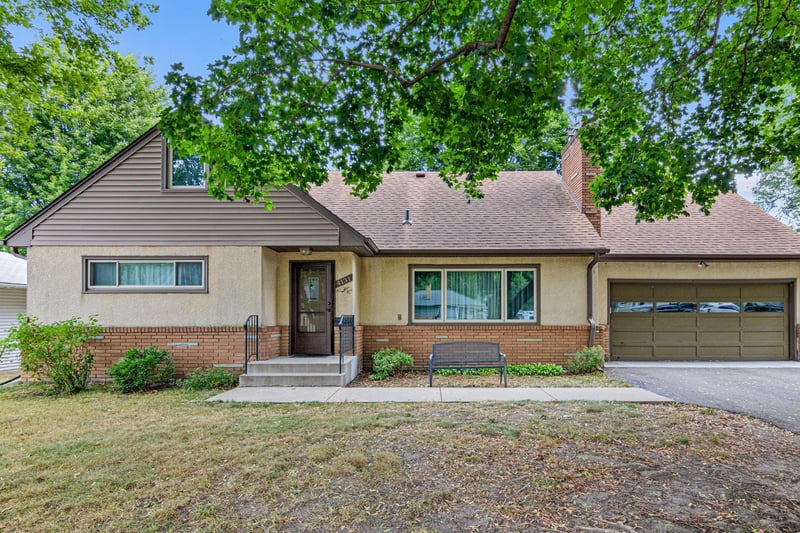 4131 Cleveland St NE, Columbia Heights, MN 55421