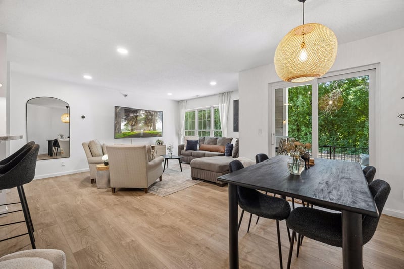 6040 Chasewood Pw #2, Minnetonka, MN 55343