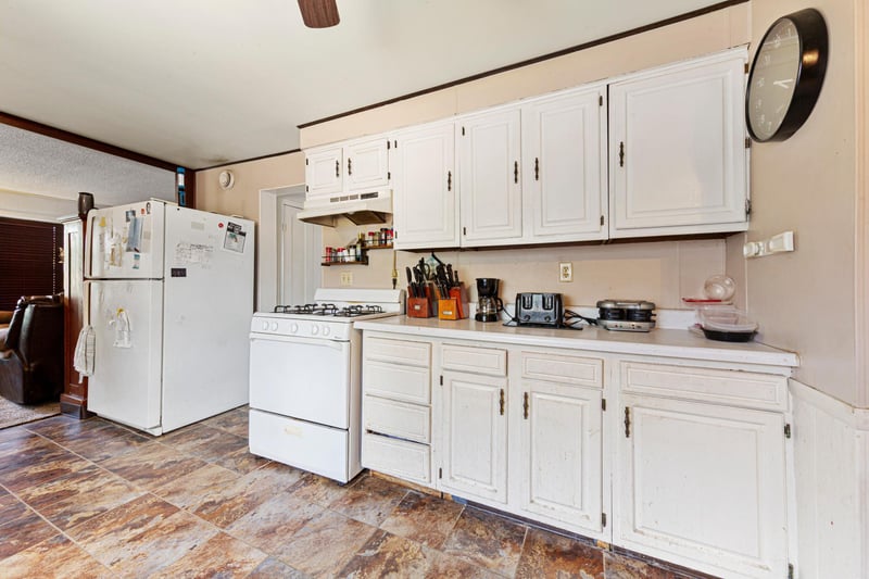 728 3rd Ave NW, Faribault, MN 55021