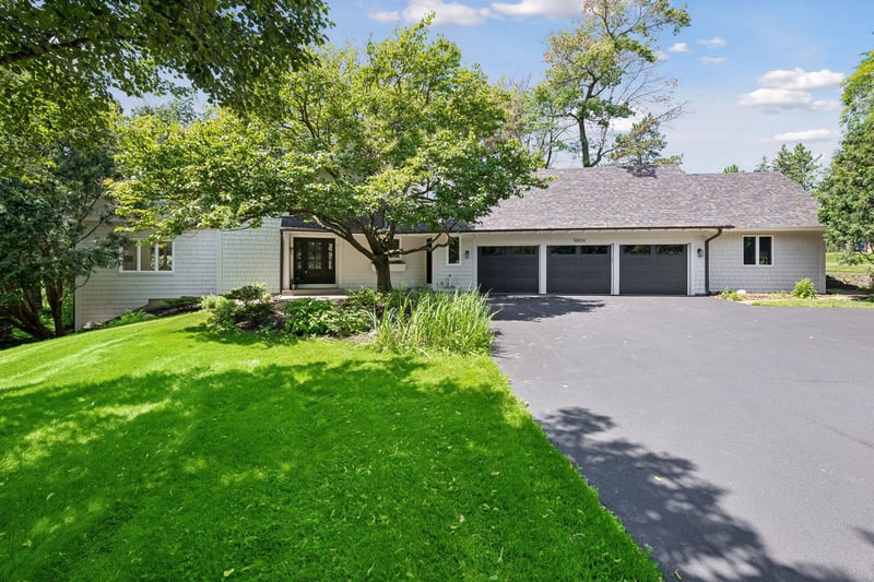 5804 Schaefer Rd, Edina, MN 55436