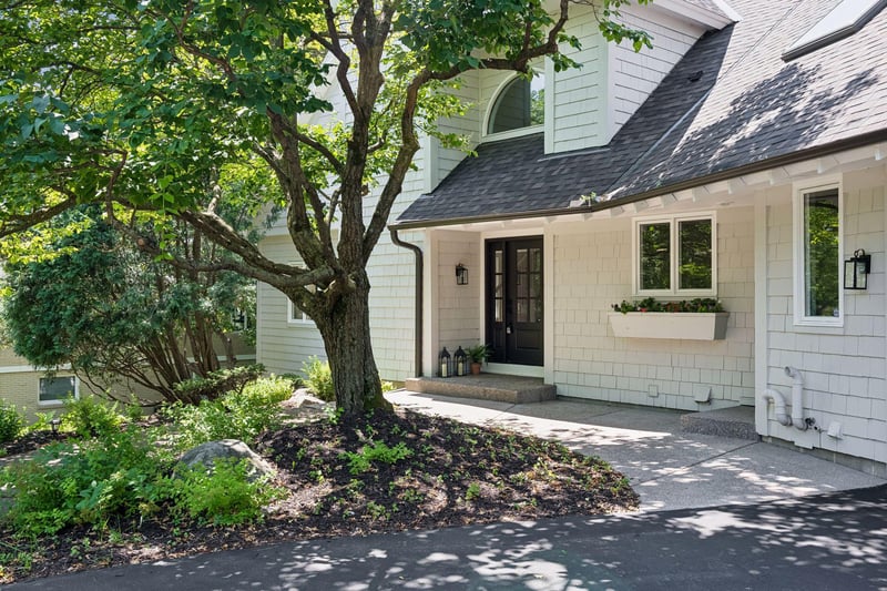 5804 Schaefer Rd, Edina, MN 55436