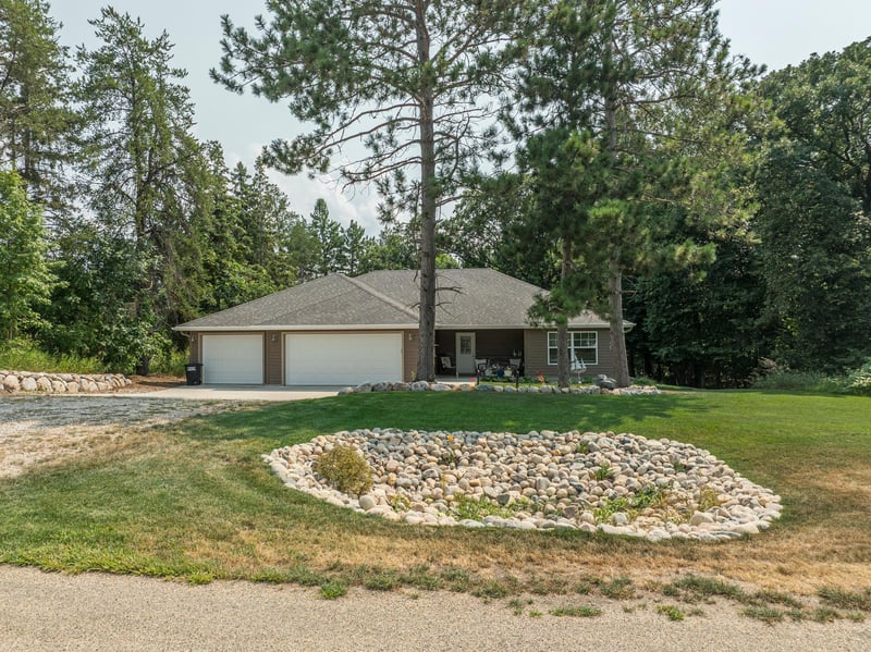 24005 Sandy Beach Dr, Detroit Lakes, MN 56501