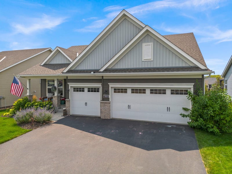 13835 Adelle Ave, Rosemount, MN 55068