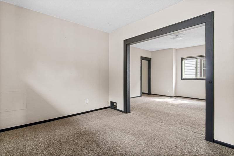 971 Lawson Ave E, Saint Paul, MN 55106