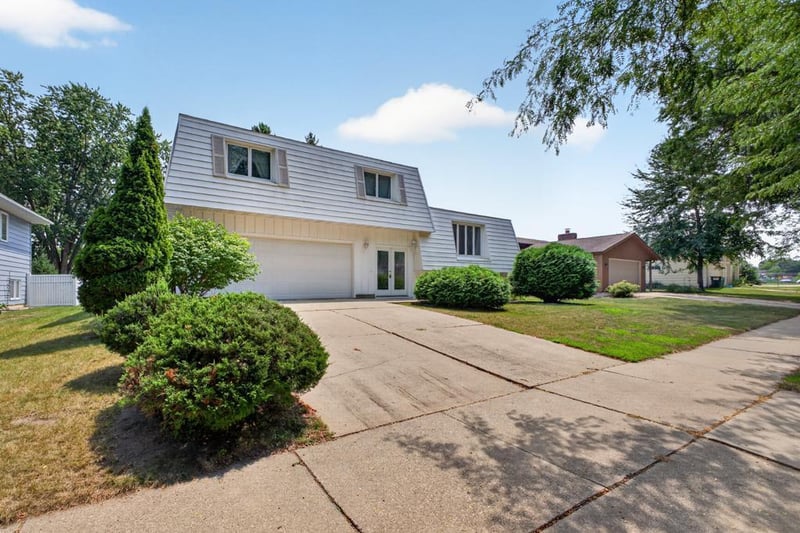 1716 8th Ave SE, Rochester, MN 55904