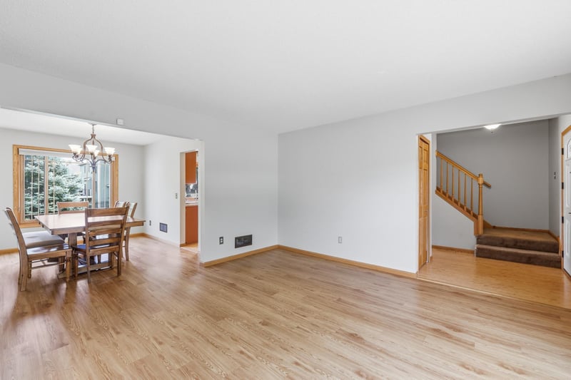 17428 Horseshoe Way, Lakeville, MN 55044