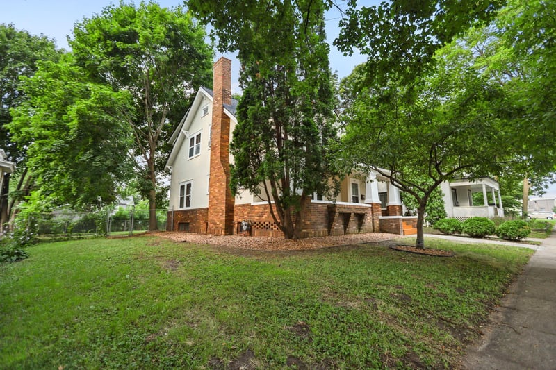 227 E Pearl St, Owatonna, MN 55060