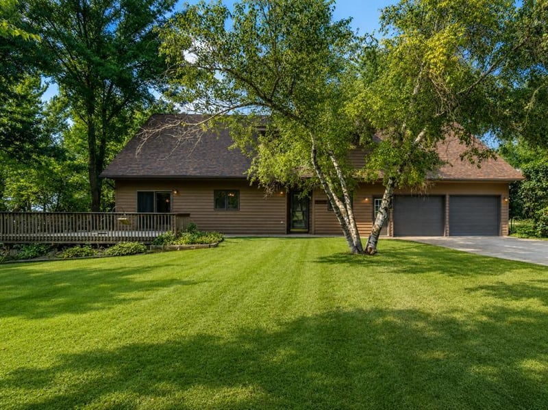 41748 E Shore Dr, Kilkenny, MN 56052
