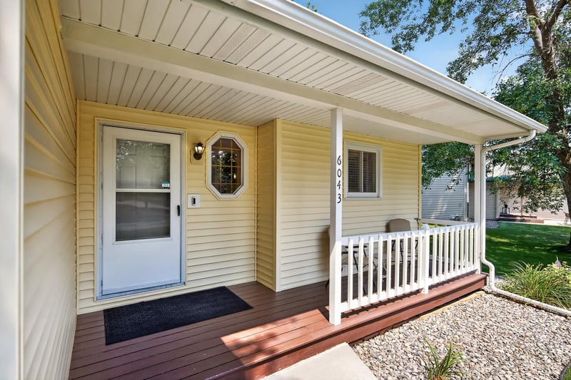 6043 Kalland Dr NE, Albertville, MN 55301