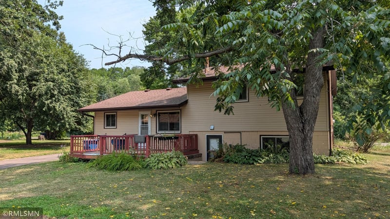 5307 Hugo Rd, White Bear Lake, MN 55110