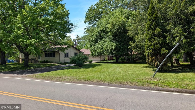 5307 Hugo Rd, White Bear Lake, MN 55110