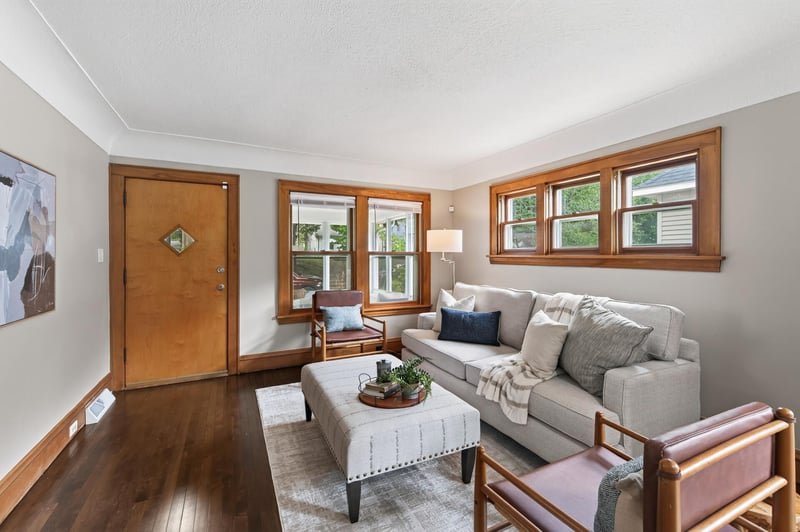 3643 Queen Ave N, Minneapolis, MN 55412