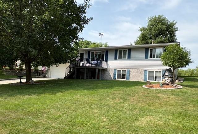 452 Kouwe St NW, Hutchinson, MN 55350