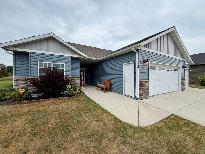 406 13th St NE, Dilworth, MN 56529