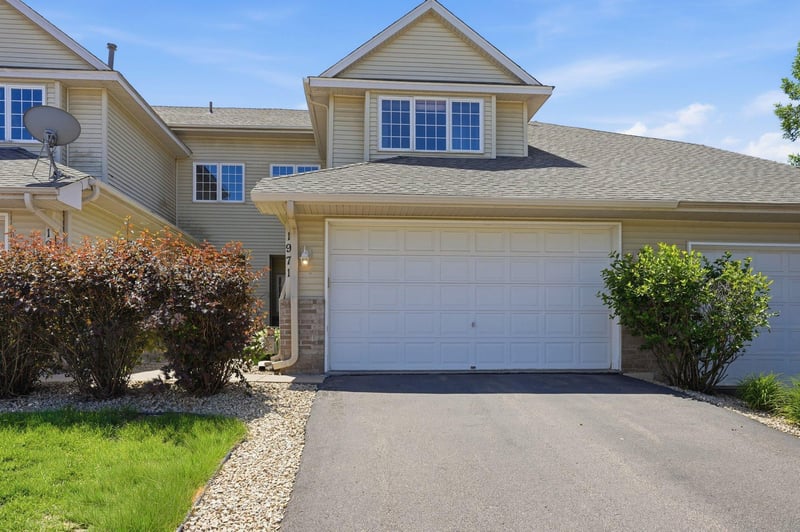 1971 Andrew Ct, Chanhassen, MN 55317