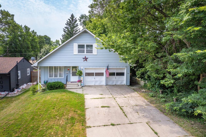 405 W Channing Ave, Fergus Falls, MN 56537