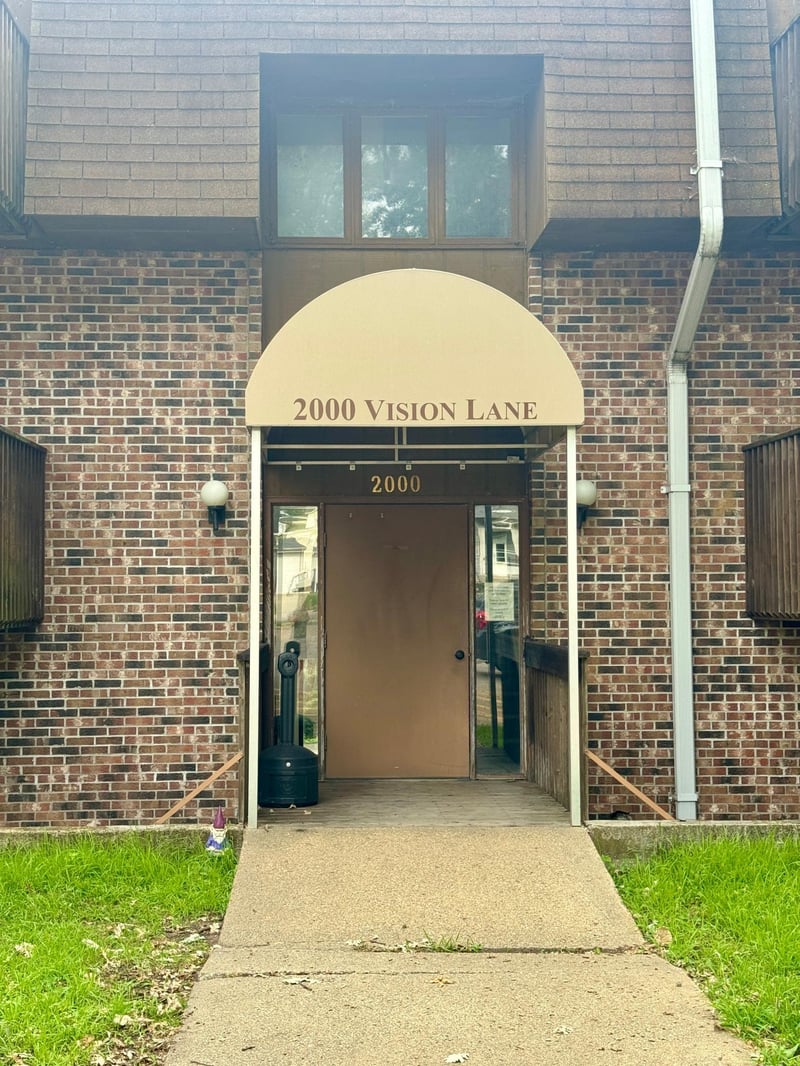 2000 Vision Ln #A1, Redwood Falls, MN 56283