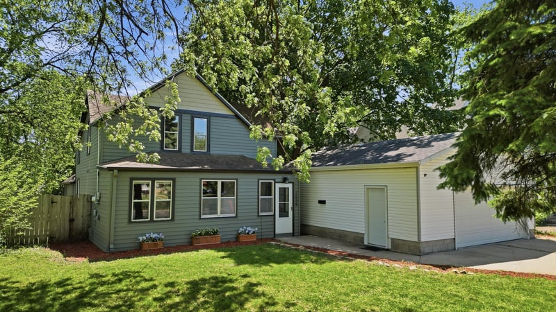 1035 E Main St, Mankato, MN 56001