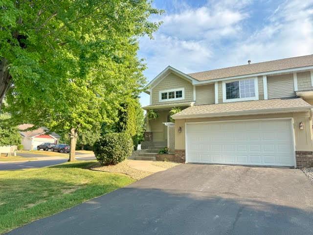 701 S Oaks Dr, Hastings, MN 55033