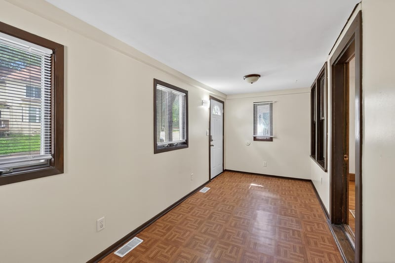 1117 Westminster St, Saint Paul, MN 55130