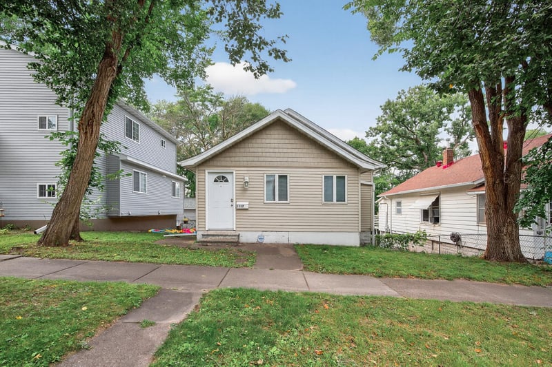 1117 Westminster St, Saint Paul, MN 55130